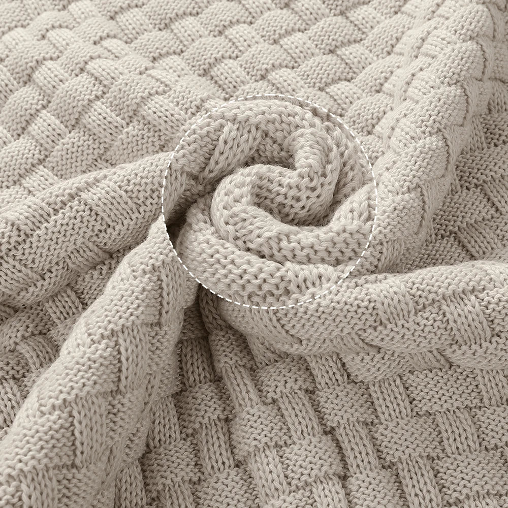 Elevate Your Style with Our Men's Winter Knitted Crew Neck Sweater - Soft, Warm, and Perfect for Every Occasion